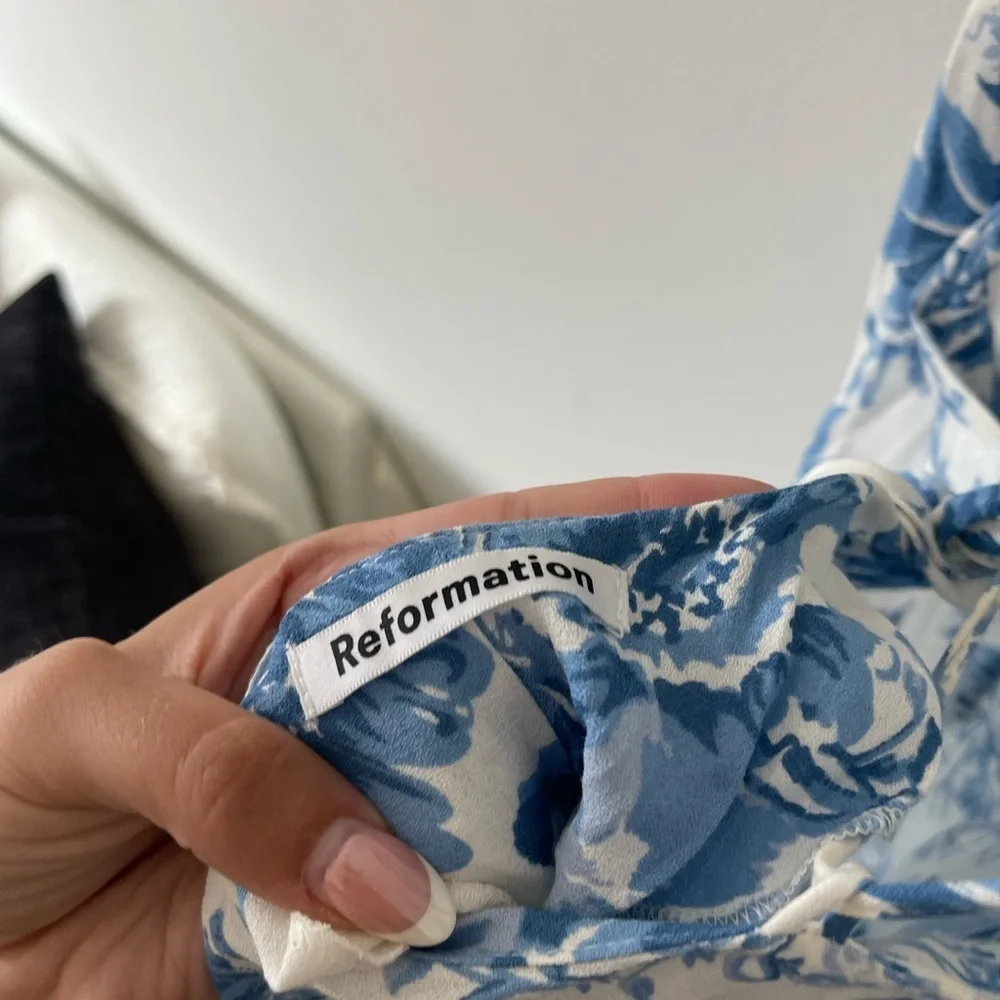 Reformation Floral Blue and White Dress - Picture 8 of 9